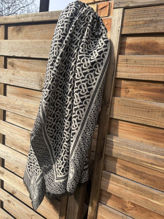 Szal wełniano-kaszmirowy Burberry