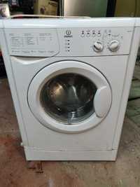 Стиральная машина INDESIT WISL 103