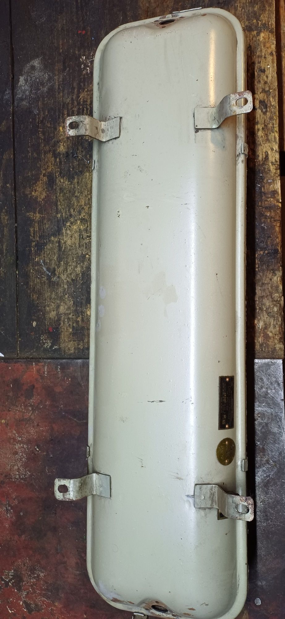 Lampa oprawa warsztatowa świetlówkowa jarzeniowa PRL Vintage industria