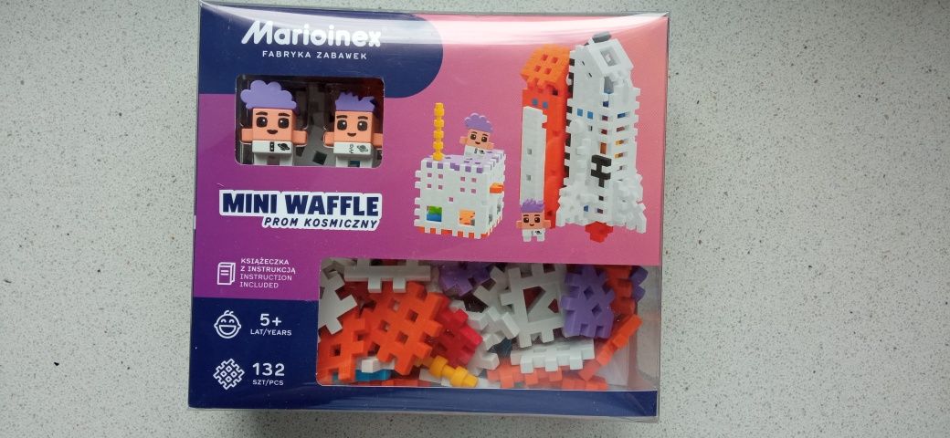 Klocki Marioinex fabryka zabawek mini waffle prom kosmiczny rakieta 5+