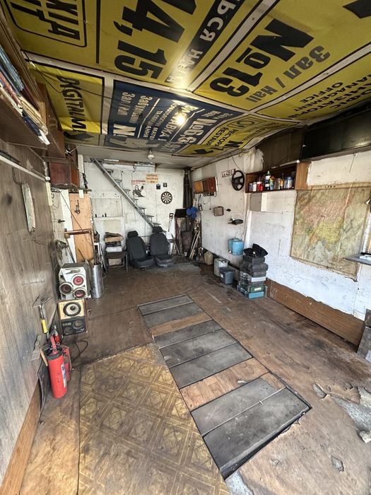 Гараж двоповерховий металевий Виноградар