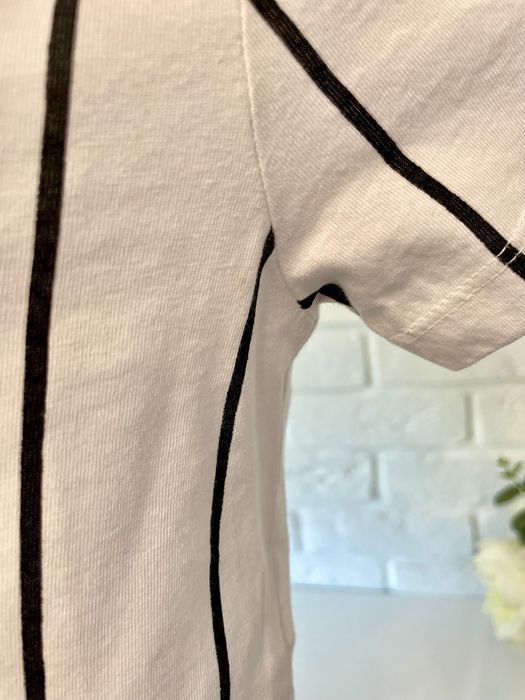 Biały krótki t-shirt typu Crop top Coca Cola w czarne paski Primark Xs