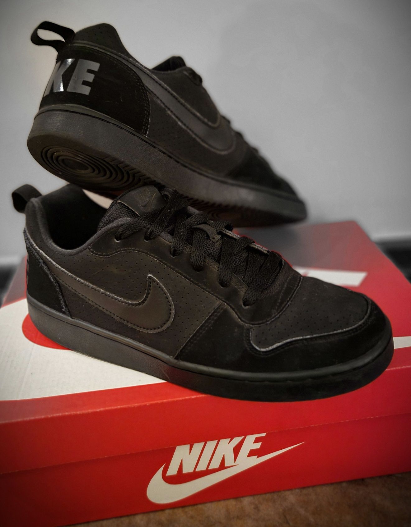 Buty Nike rozm 40 jak NOWE