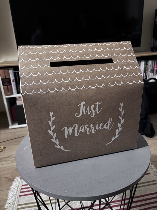 Ślubna skrzynka na koperty