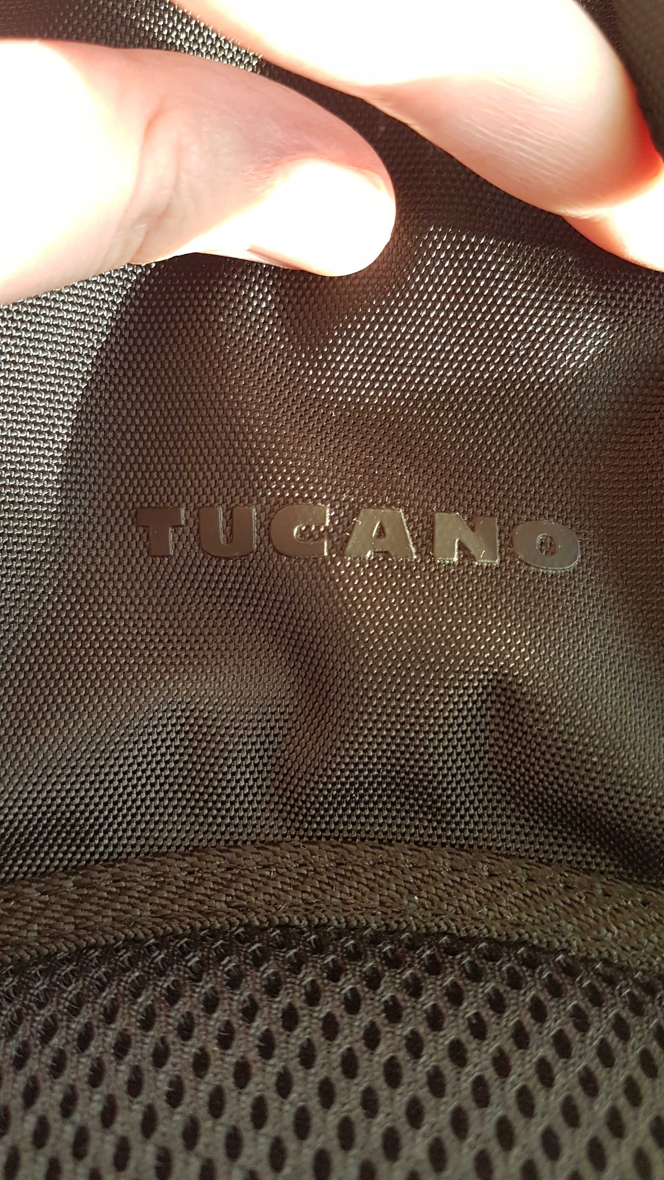 Mochila Tucano Preta 17''