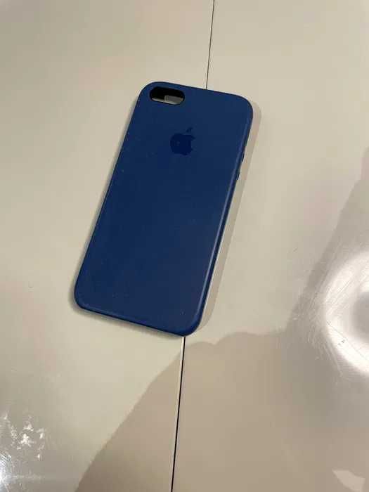iPhone 5 SE with case and box