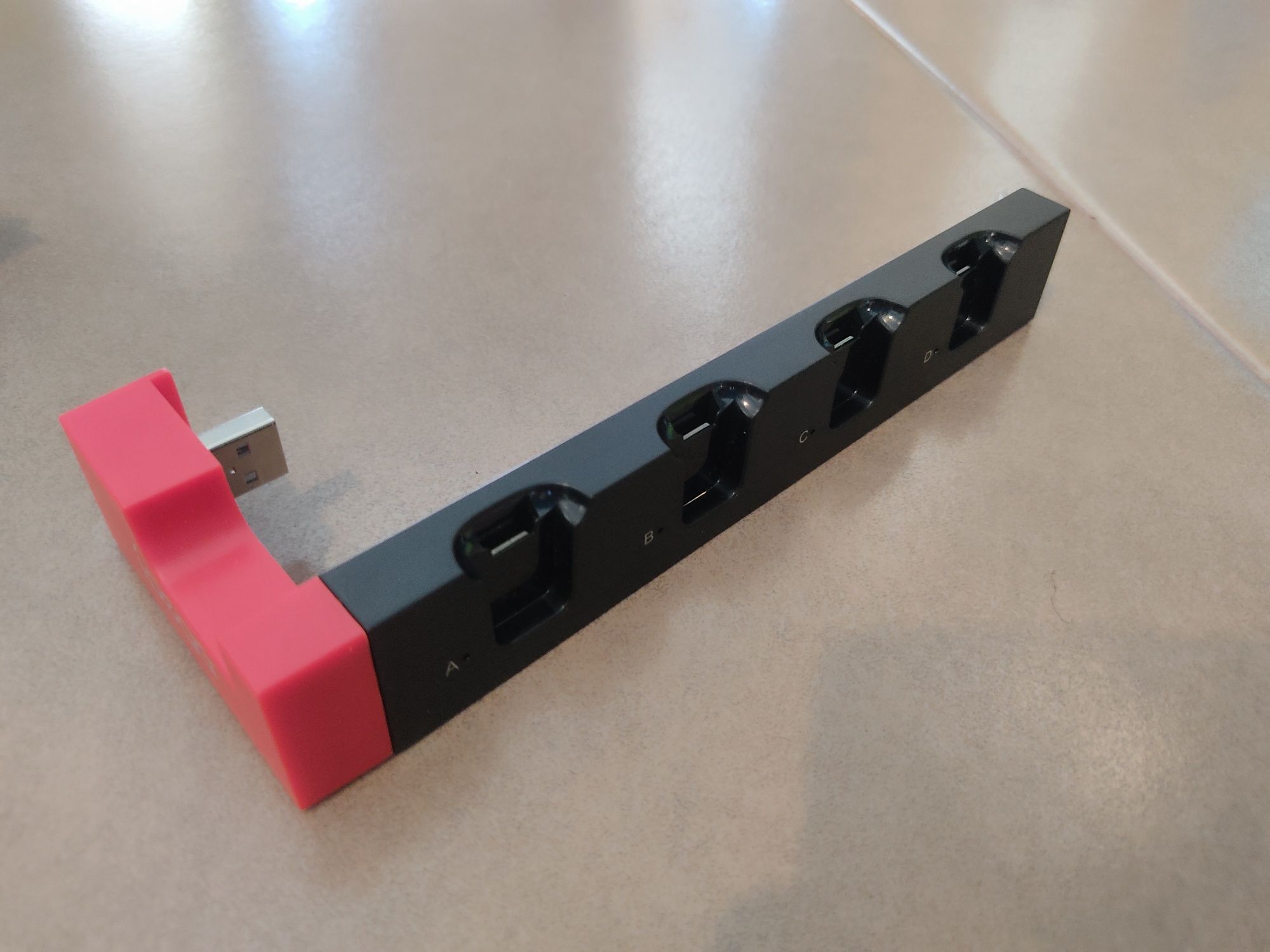Carregador para joycon nintendo switch.