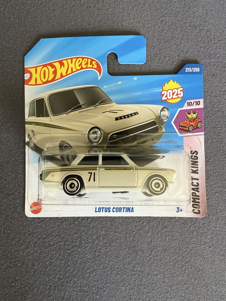 Carros hotwheels (Mercedes, Honda, Bugatti, etc)