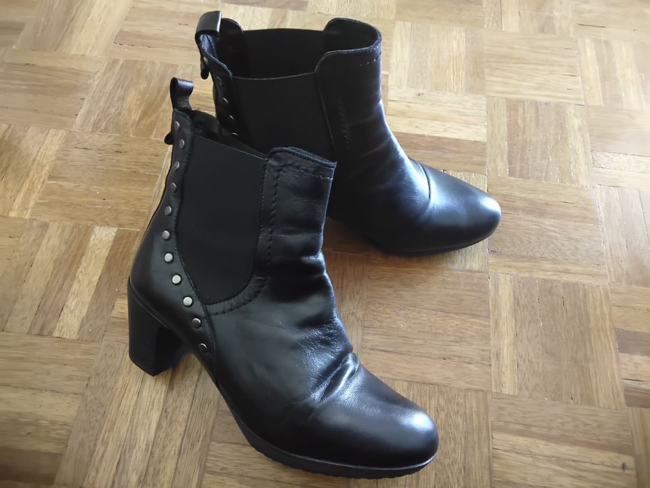 Botas de mulher, com salto alto