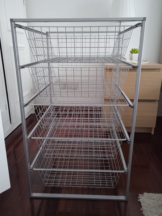 Vendo móvel de arrumação