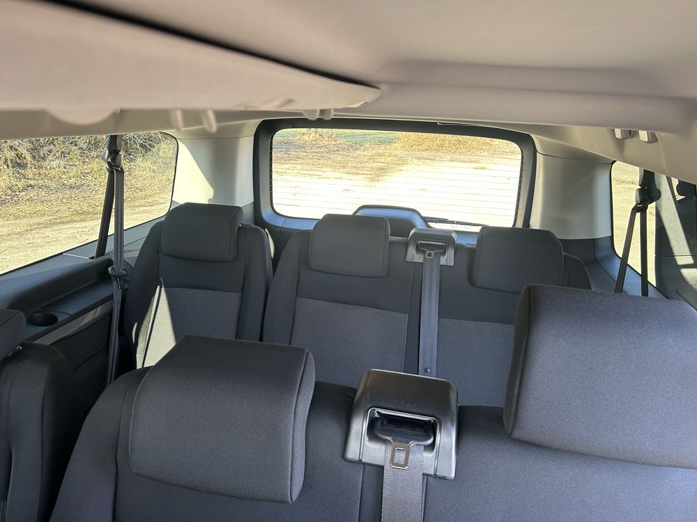 Wynajem bus 9 osobowy Citroen SpaceTourer automat