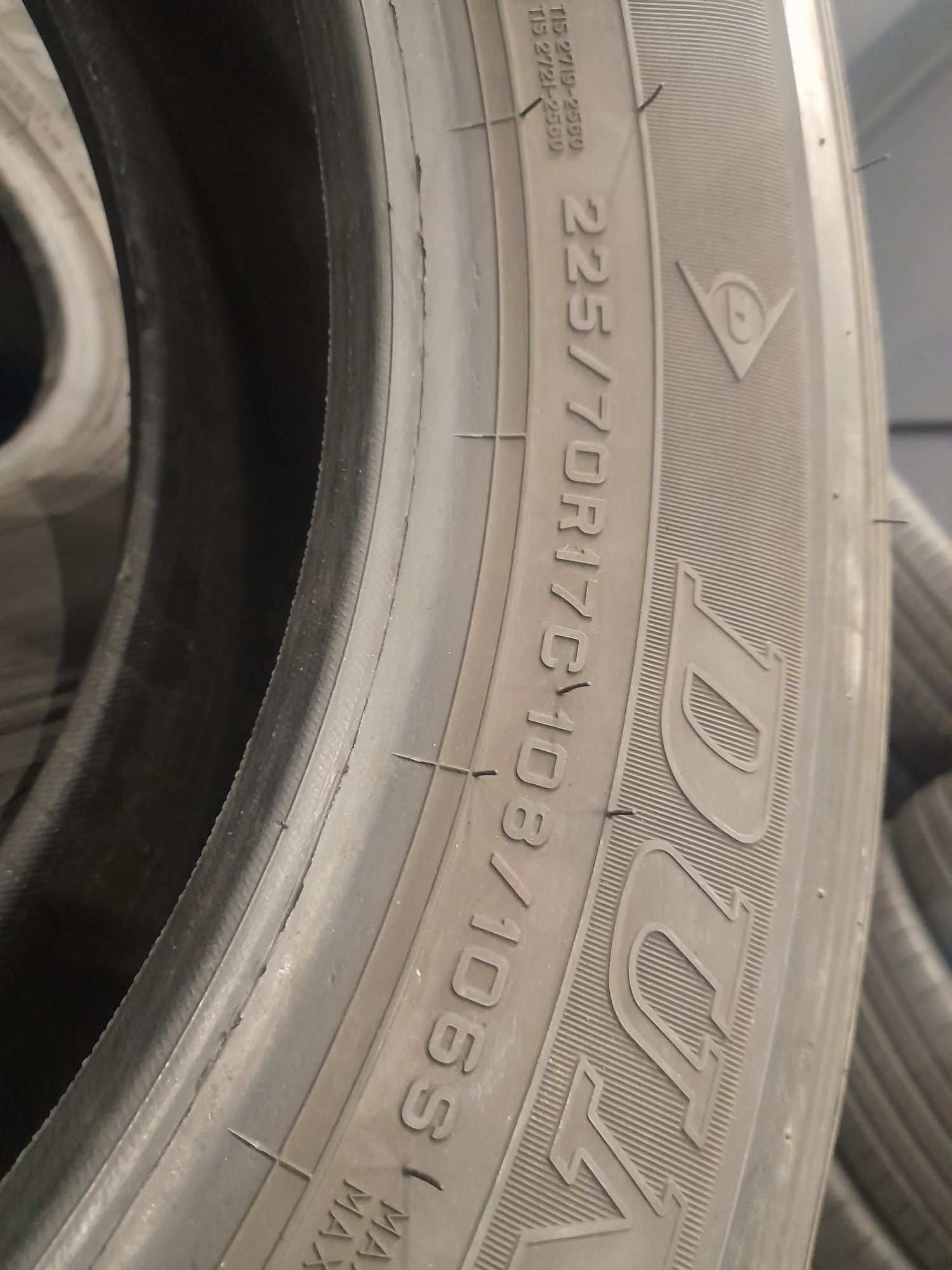 Літні Шини БВ 225/70 R17C DUNLOP Grand Track WT M3 Склад