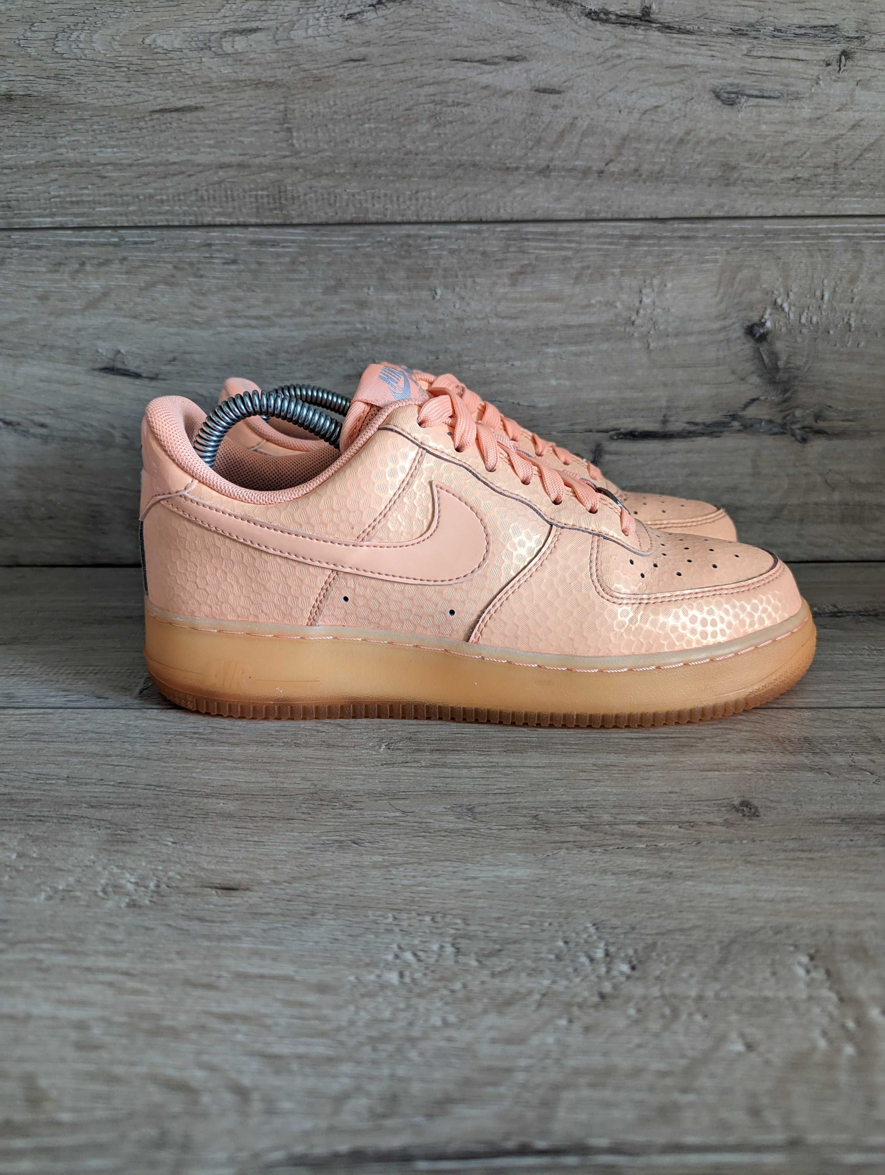 Кроссовки б/у Найк Nike Air Force 1 07 Premium 38 р 24.5 см кожа