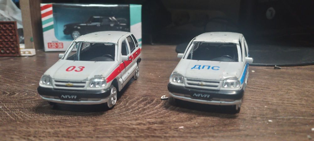 Прдам 2 моделі шевроле ніва