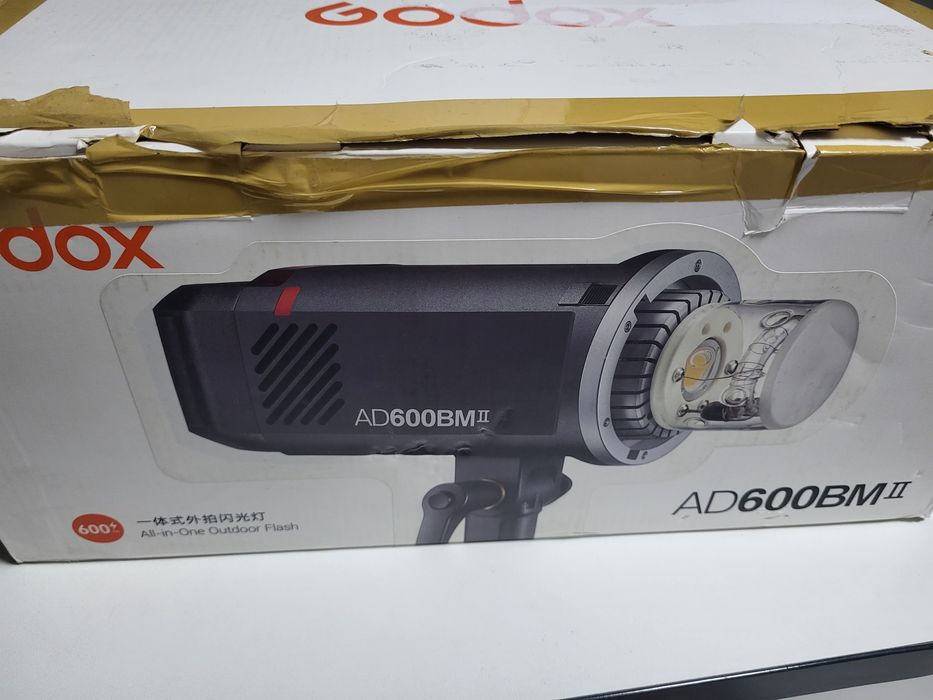 Спалах автономний студійний