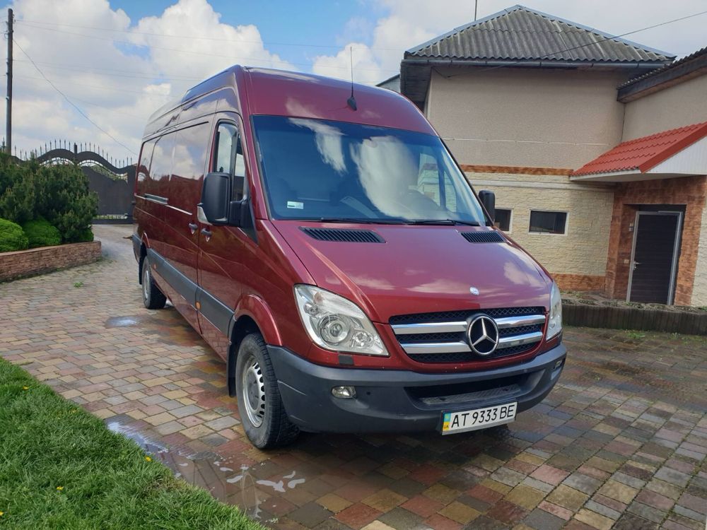 Продам Sprinter 319