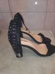 Buty z cekoriami 39 r
