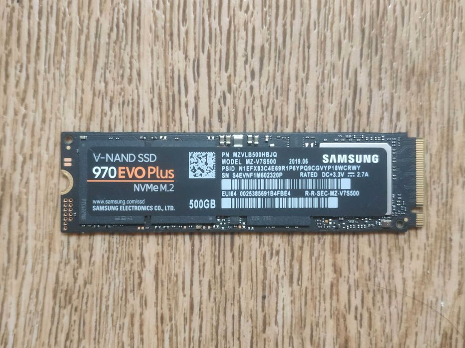 Практично новий, SSD Samsung 970 EVO Plus 500 Gb !