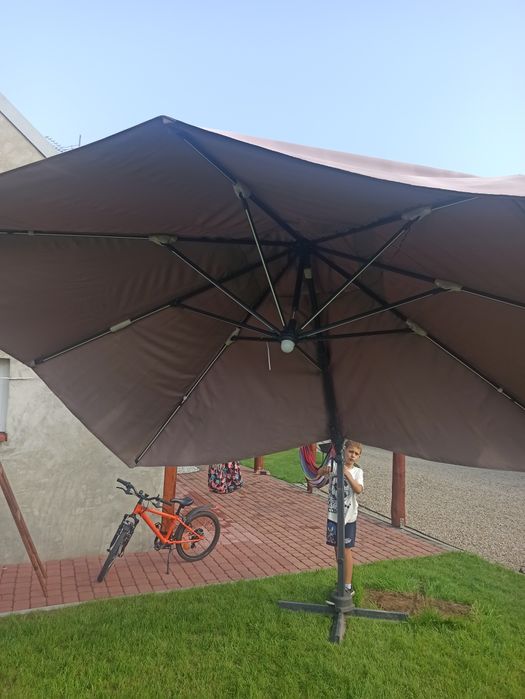 Parasol tarasowy rozkladany 3x3m