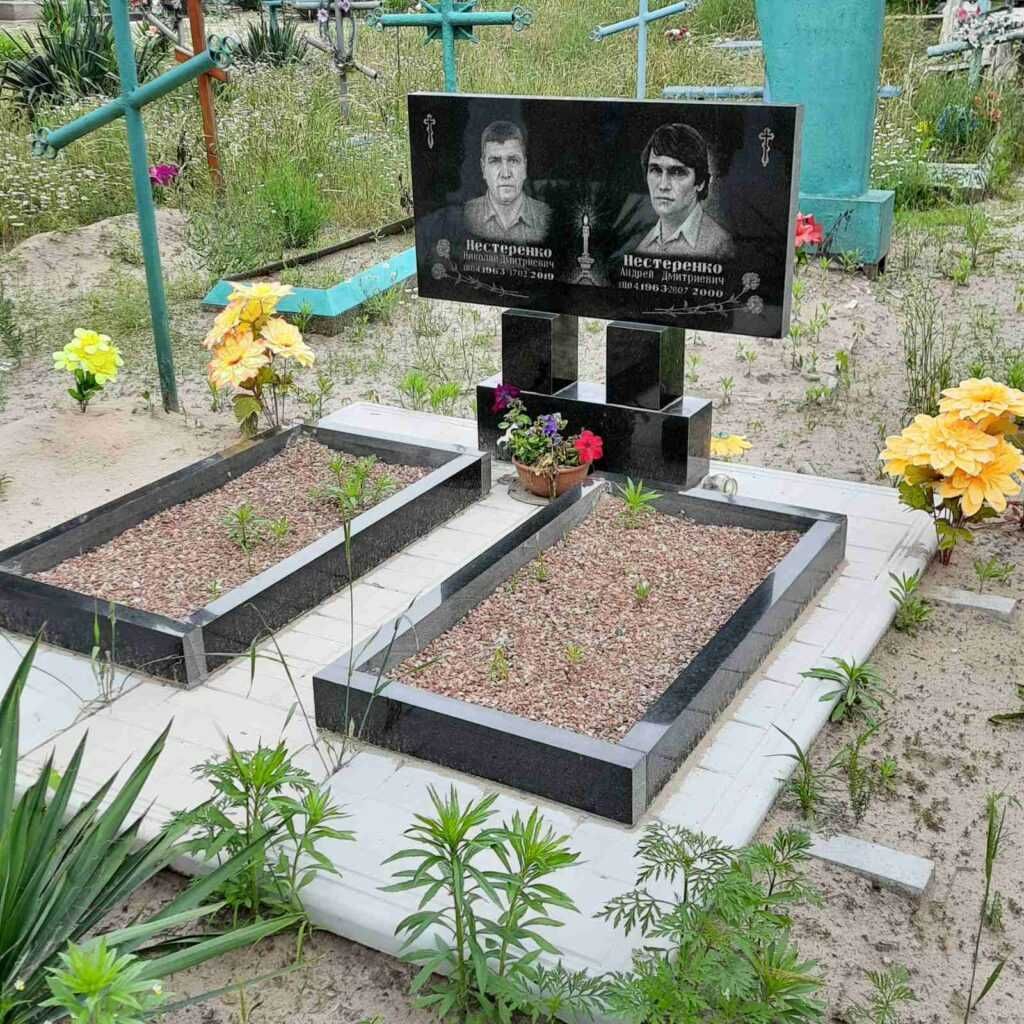 Гранітні пам’ятники