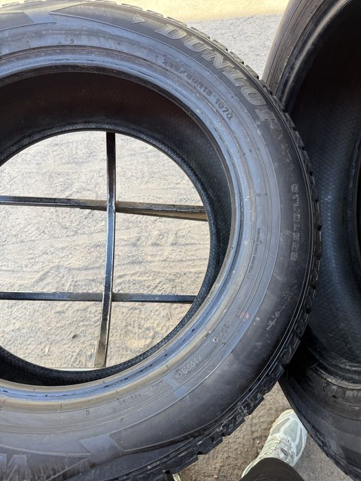 Шины БУ 235 60 R 18 Dunlop Wintermaxx wm02 резина зима япония