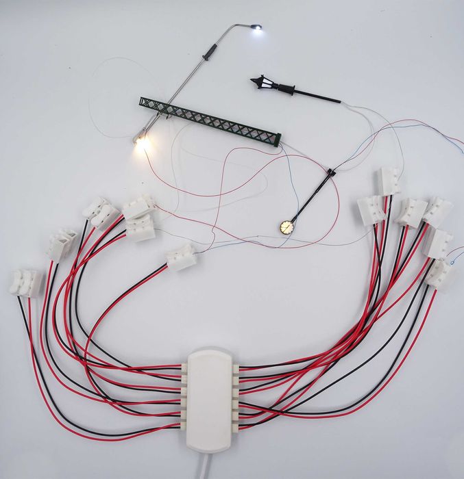 Zasilacz do oświetlenia na makietę PILOT 3V 1A zdalne sterowanie