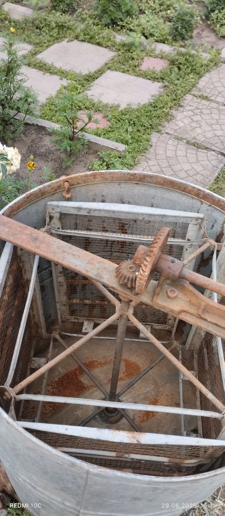 Продам медогонку