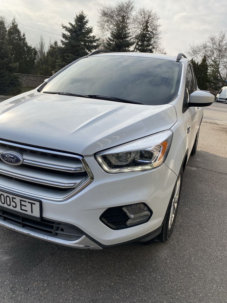 Продам Ford Escape 2018