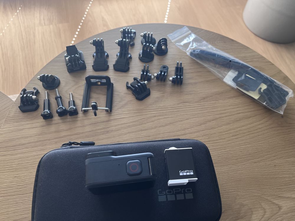 GoPro Hero 11 Black + dużo dodatków STAN IDEALNY