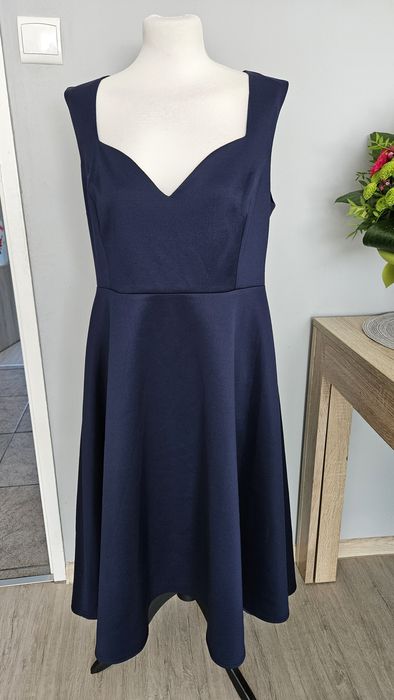 Sukienka elegancka uroczystość świeta jak nowa