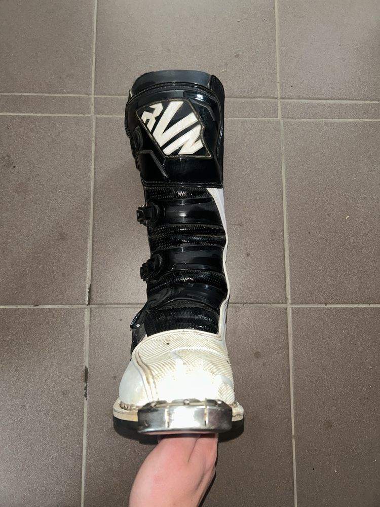 Buty Cross Raven Trooper Białe