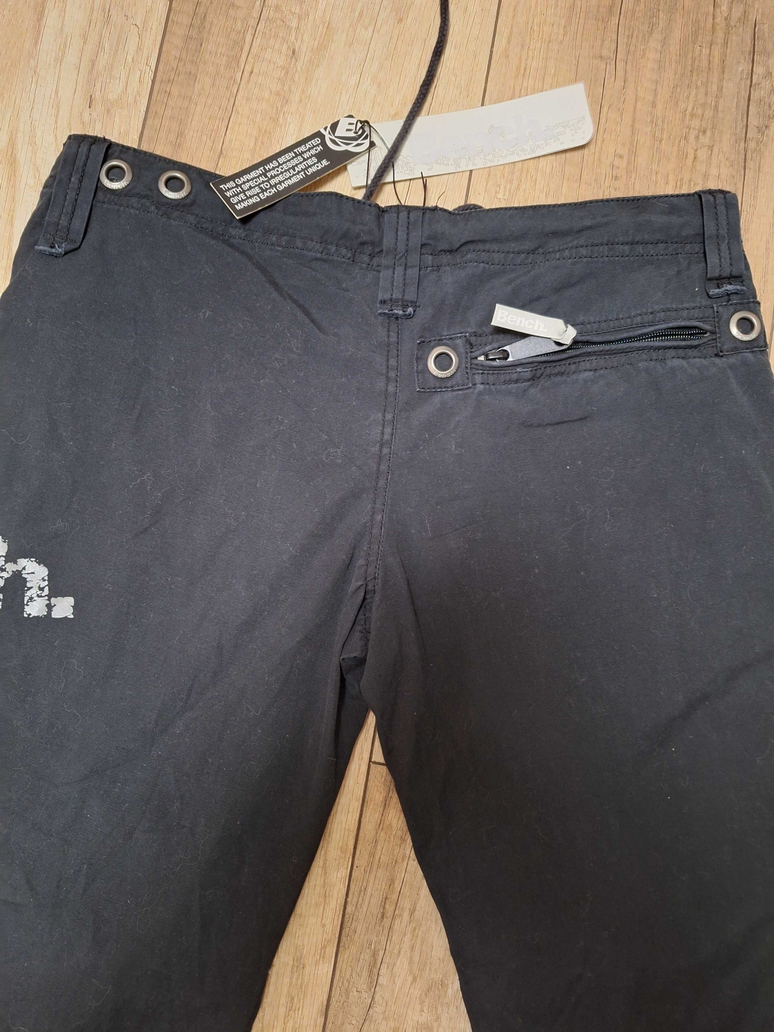 Шорти бріджи bench, розмір 28, нові з етикетками