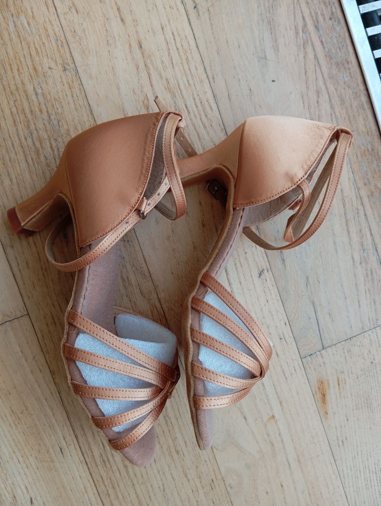 Buty taneczne rozm 37
