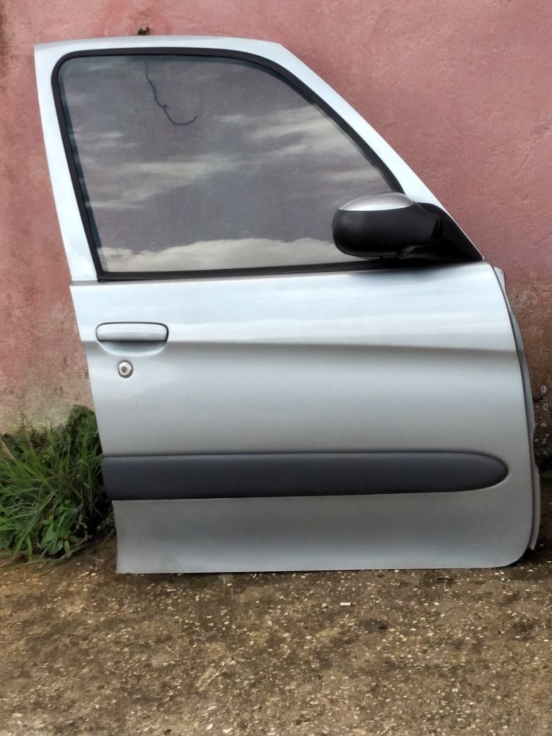 Porta Portas Nuas Citroén Xsara Picasso Cor  Cinza Ano 2002