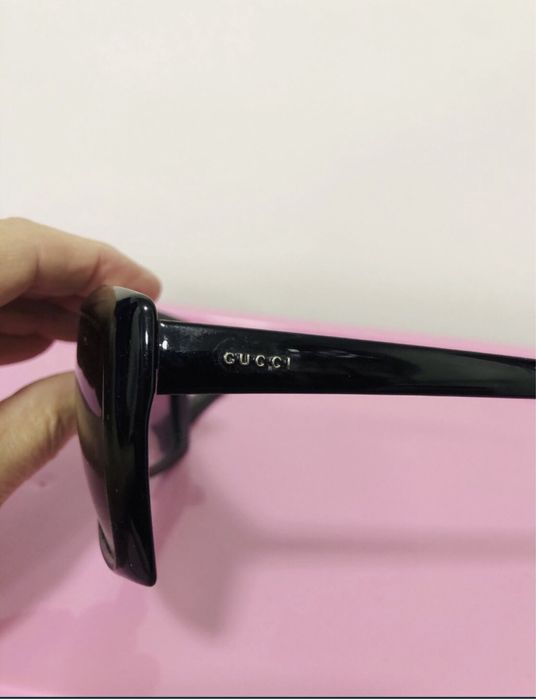 Окуляри сонцезахисні Gucci під ремонт.