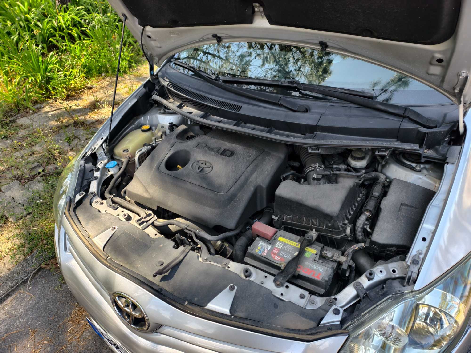 Toyota Auris 1.4 D-4D Sport | 127 mil quilometros | Nacional