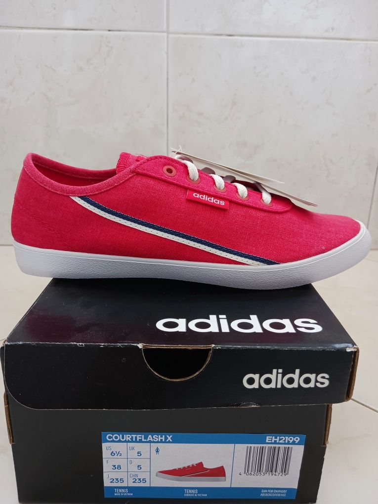 Sapatilhas adidas Novas