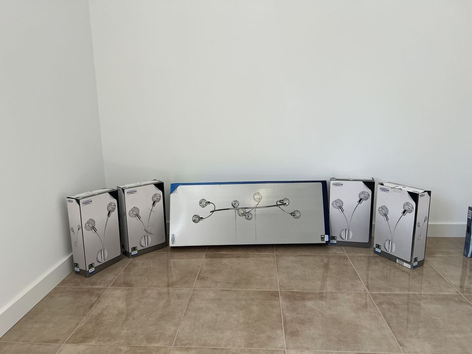 Conjunto de Candeeiros MASSIVE Novos e Selados (1 Grande + 4 Pequenos)