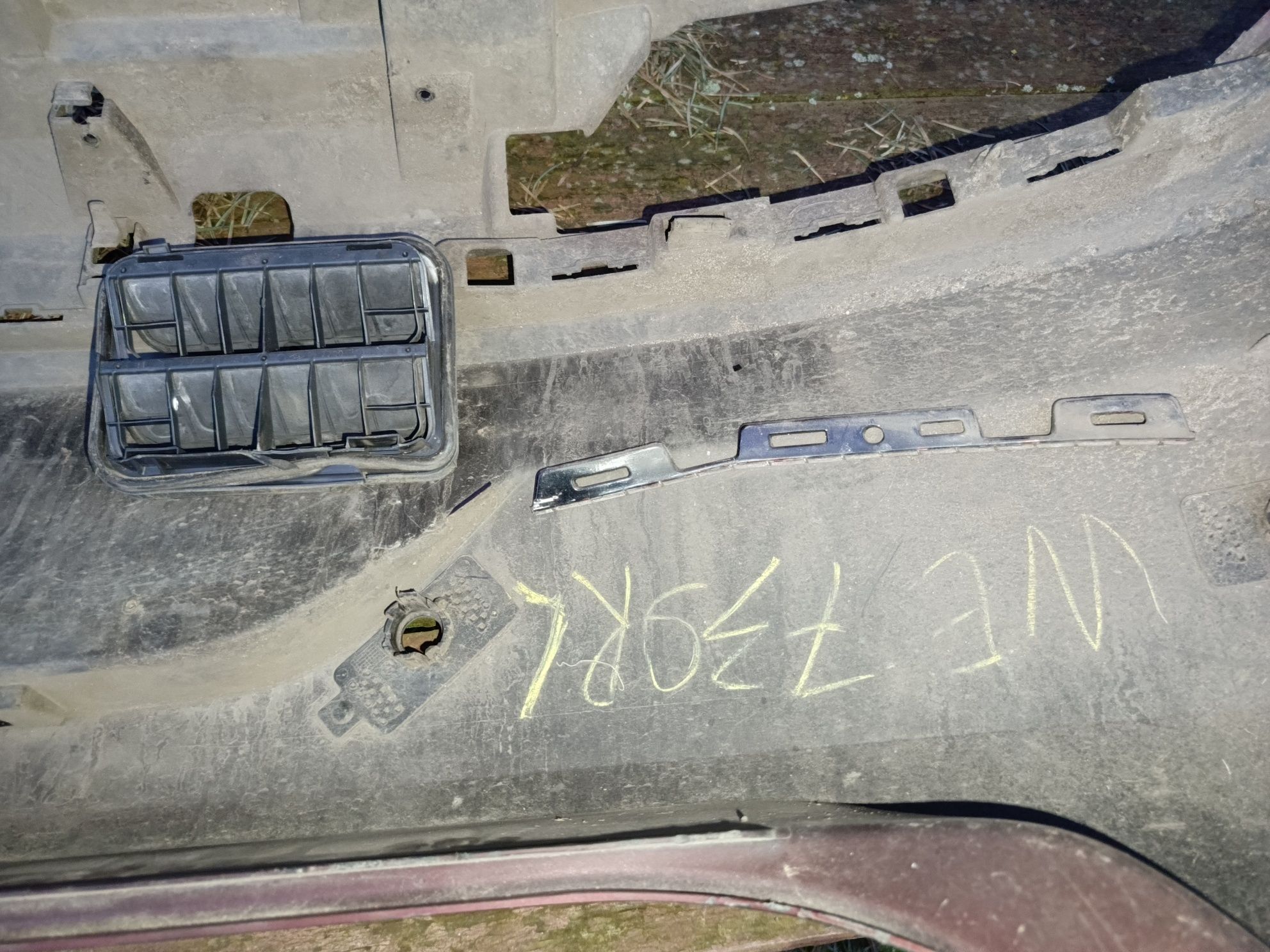 Sprzedam zderzak tylny talizman sedan
