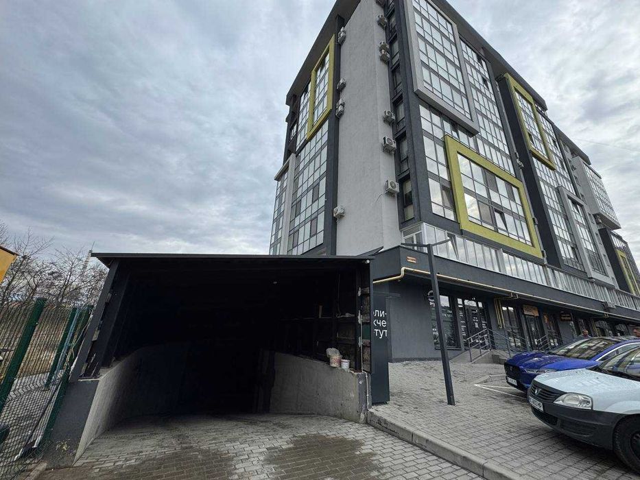 Продаж паркомісць в підземному паркінгу ЖК Садова Резідент