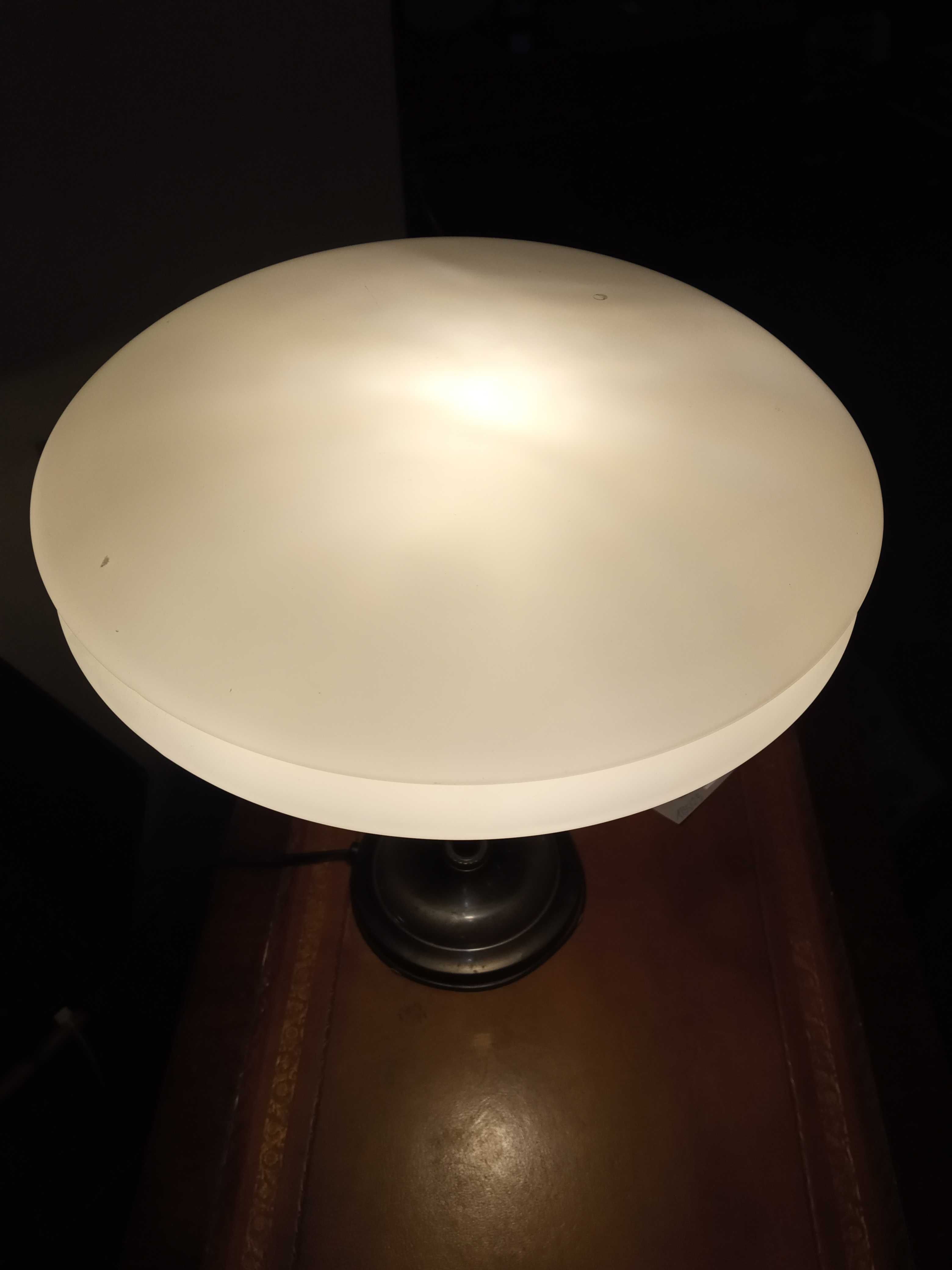 Lampa nocna art deco