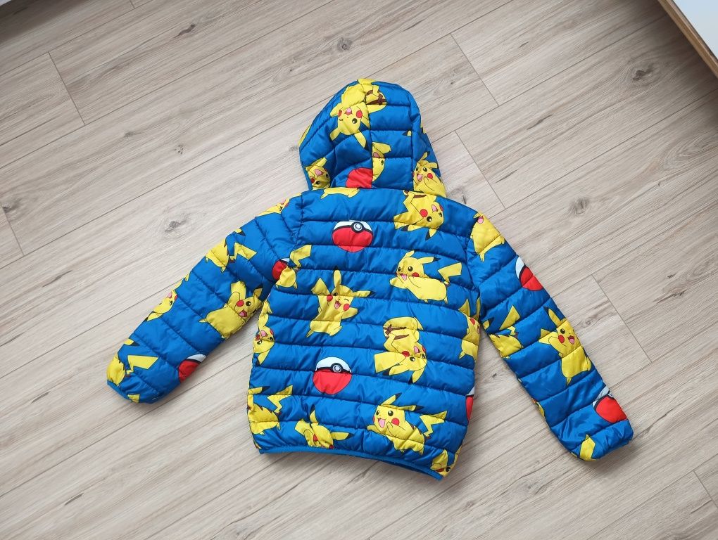 Sprzedam kurtkę przejściową rozmiar 140 Pikachu pokemon