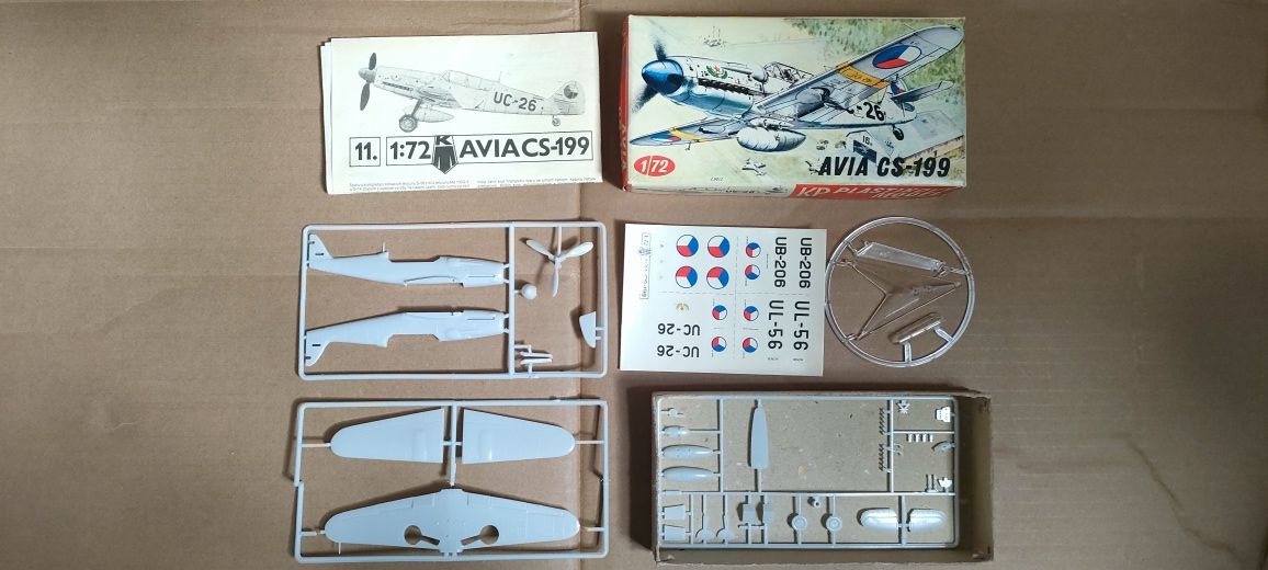 Model do sklejania 1/72 Aviva CS-199