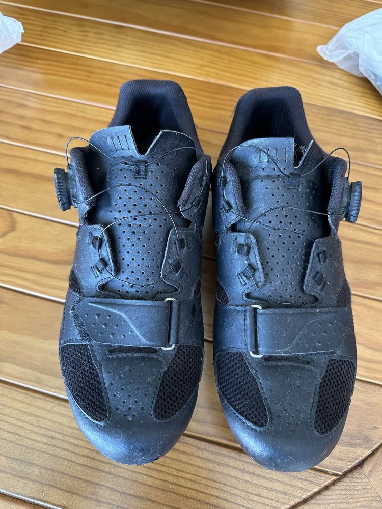 Sapatos estrada GiRO 42
