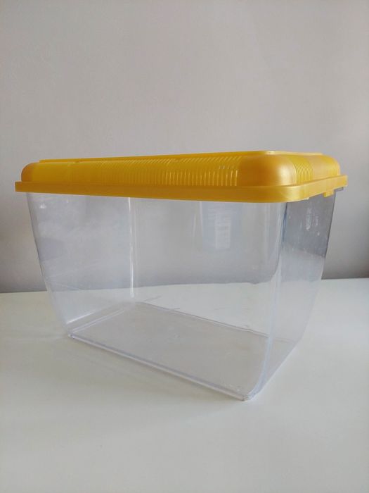 Akwarium plastikowe z pokrywką, transporter dla zwierząt