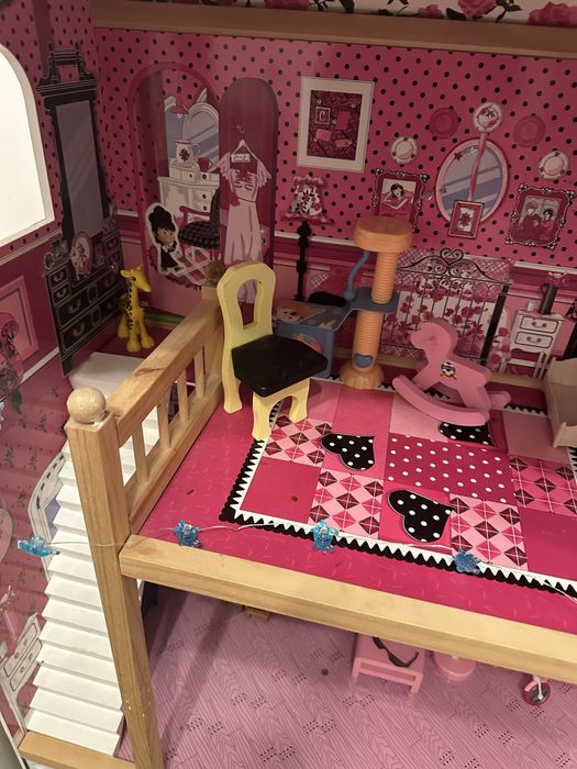 Sprzedam domek dla lalek KidKraft Amelia