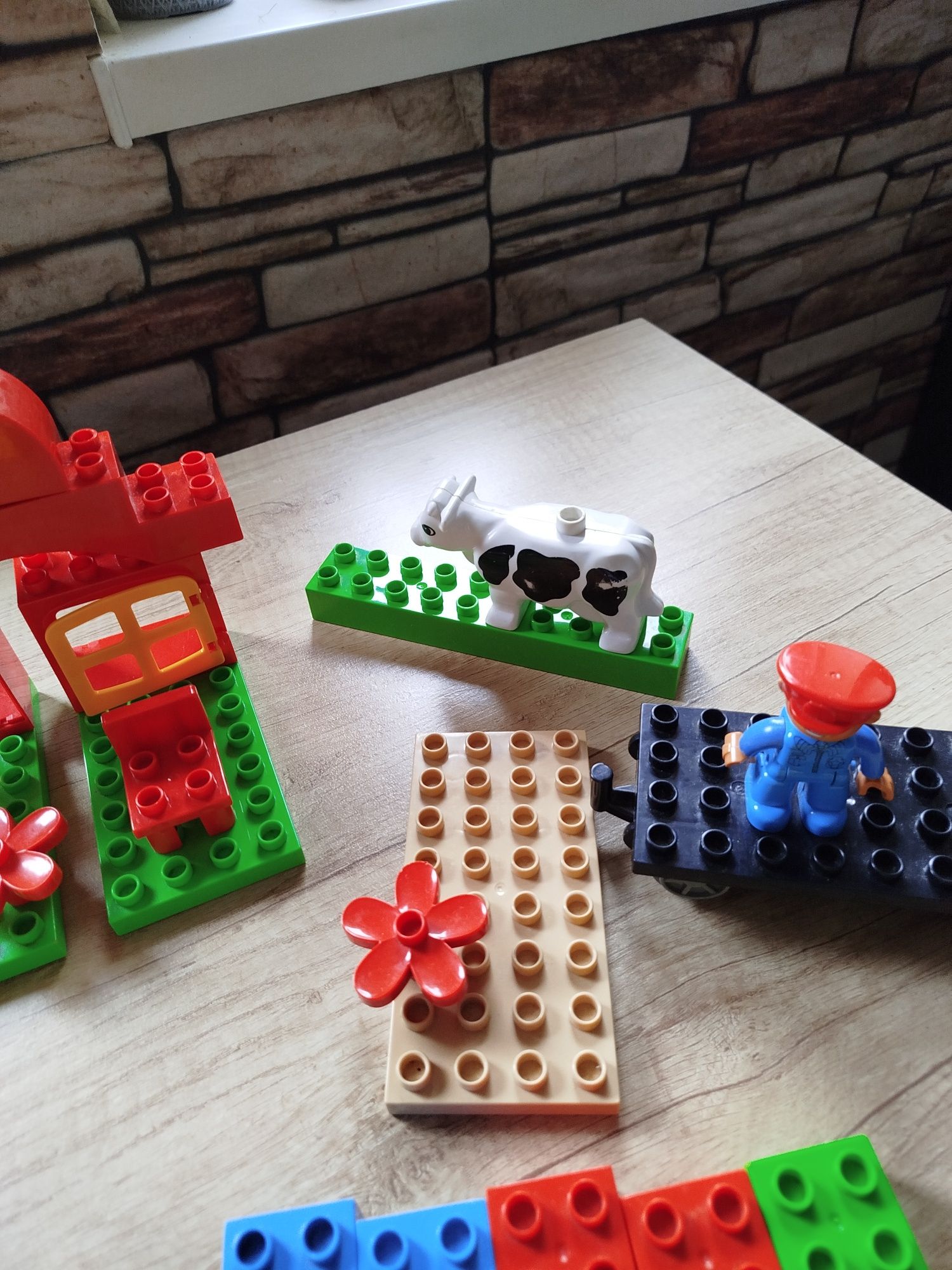 Lego Duplo Farma + gratis  świecąca piłka Mcqueen