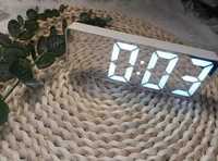 Настольные часы электронные LED дисплей термометр белые зеркальные