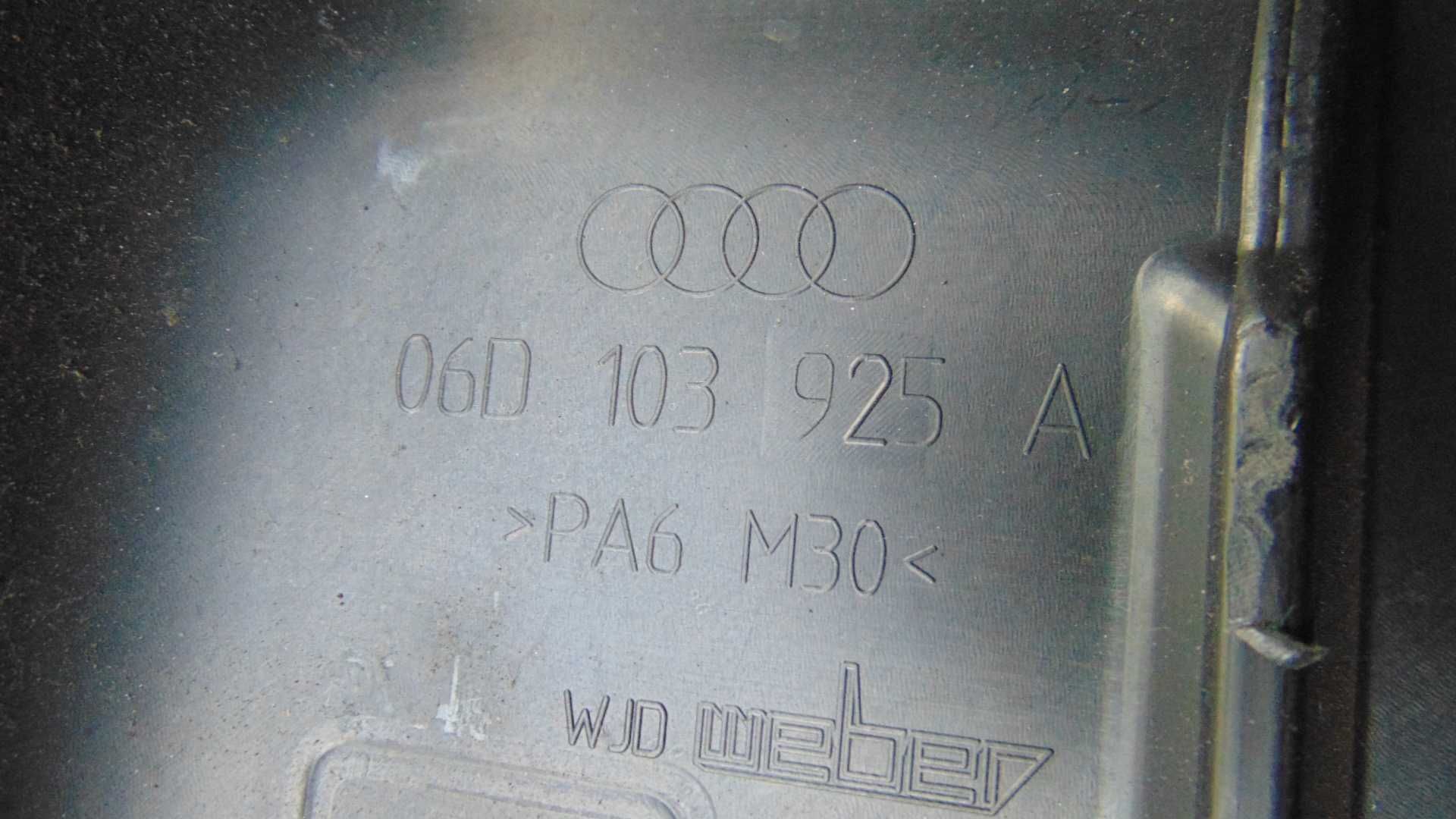 Mar4 Górna osłona silnika  pokrywa audi a4 b7 2.0TFSI wysyłka