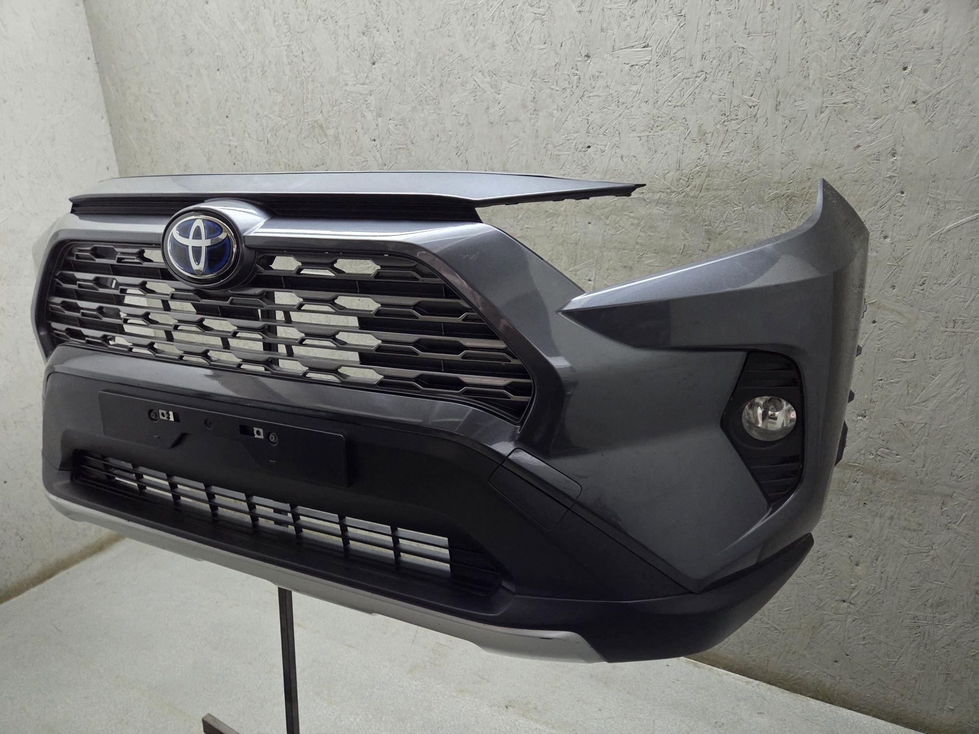 Бампер передній 1g3 Toyota Rav4 XA50 Hybrid xle le limited розборка